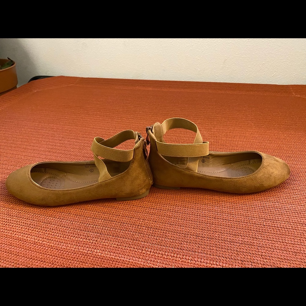Flats - Picture 4 of 6